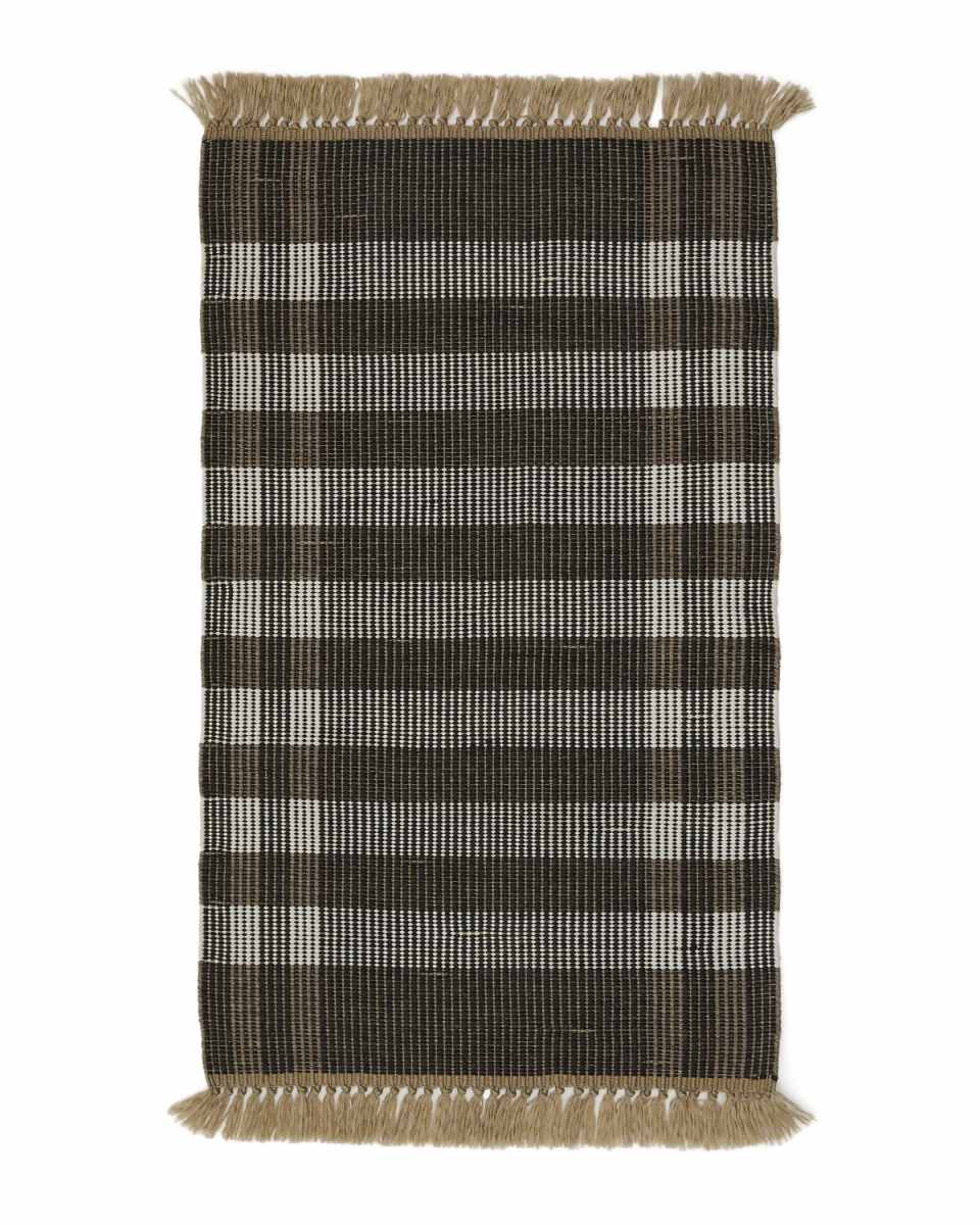 X00351FA01_0V01_HR Rug – Obrázok 1